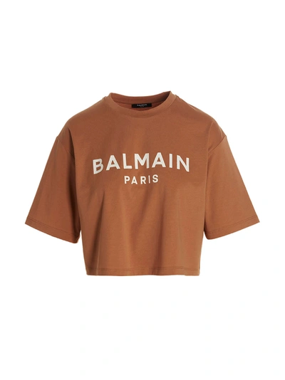 Balmain Logo Print Cropped T-shirt In Wce Camel Naturel