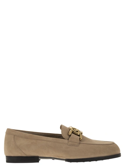 Tod's Moccasin In Nubuck With Metal Chain In Beige