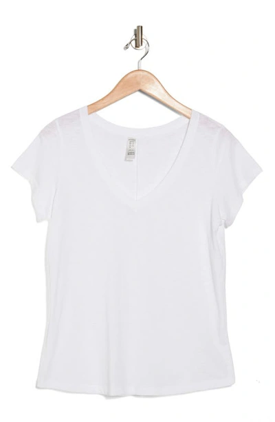 Spanx Slub V-neck T-shirt In White