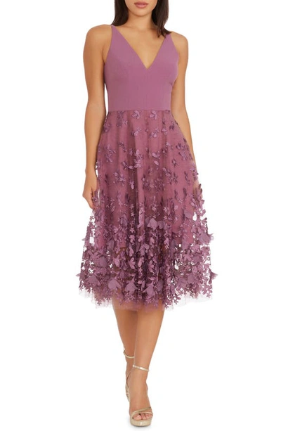 Dress The Population Darleen V-neck Embroidered Mesh Cocktail Dress In Orchid