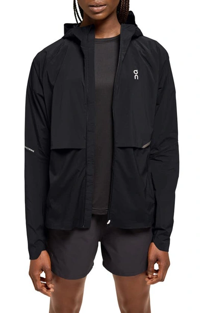 On Core Hooded Packable Running Jacket In Black