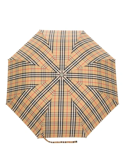 Burberry Vintage Check Folded Umbrella In Archive Beige