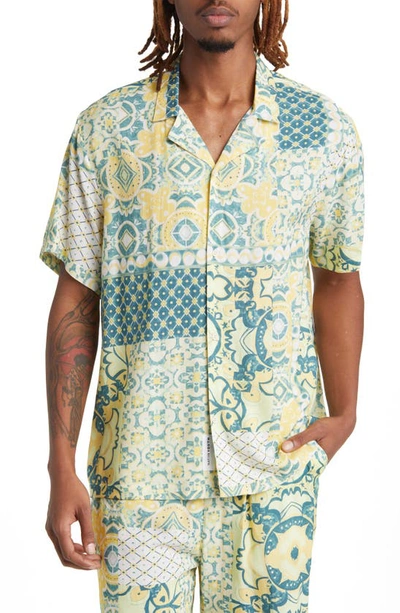 Native Youth Tile Print Short Sleeve Button-up Shirt In Green Tile Print