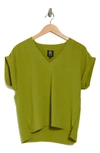 Bobeau Airflow V-neck Top In Woodbine