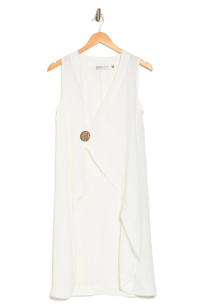 Patrizia Luca Sleeveless Button Front Vest In Off White