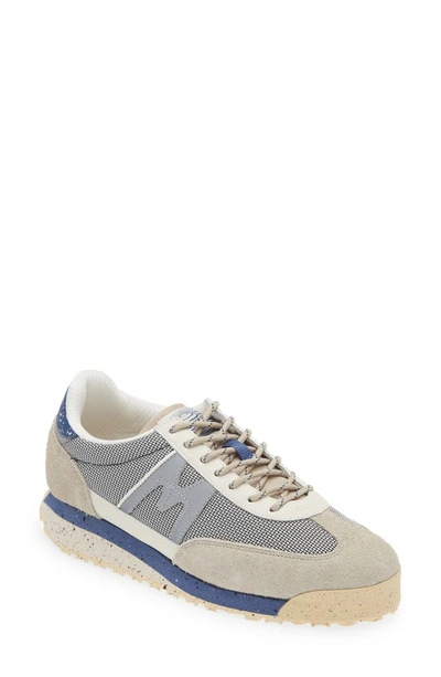 Karhu Mestari Control Trainer In Silver Lining/ True Navy