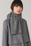 Cos Unisex Cashmere Scarf In Grey