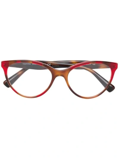 Valentino Garavani Cat Eye Shaped Glasses In Red