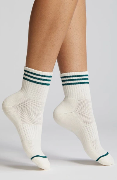 Le Bon Shoppe Girlfriend Quarter Socks In Egret