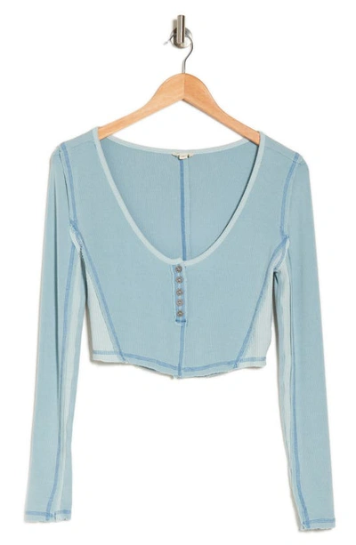 Vici Collection Destinee Henley Crop Top In Light Blue