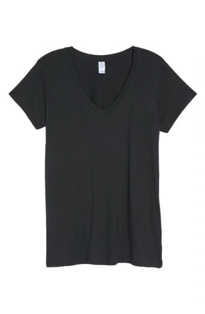 Alternative Everyday V-neck Tee In Black