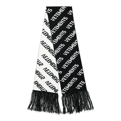 Vetements Monogram Scarf In Black