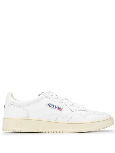 Autry Medalist Low Man - Leat/leat Shoes In Ll15 Wht/wht