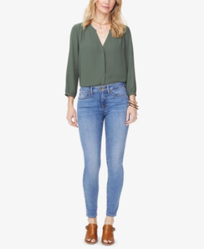 Nydj Petite Ami Tummy-control Skinny Jeans In Clean Cabrillo