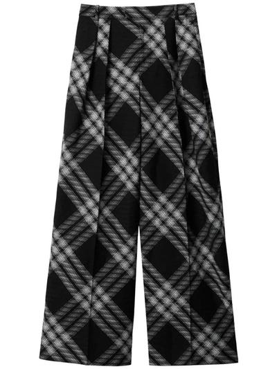 Burberry Trousers In Black&white