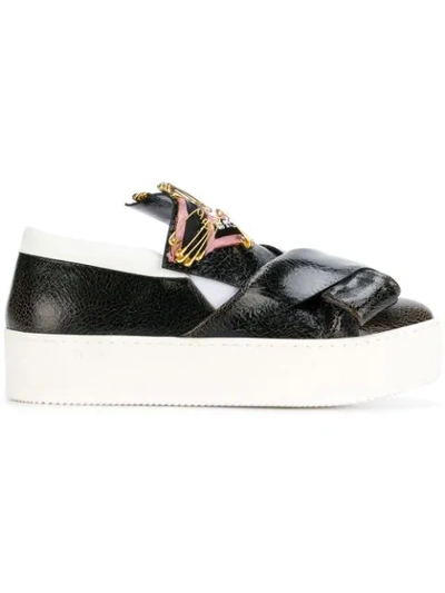 N°21 Embellished Folded Detail Trainers In Black