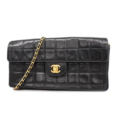 Pre-owned Chanel East West Flap Black Leather Shoulder Bag ()