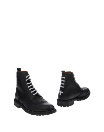 Givenchy Boots In Black