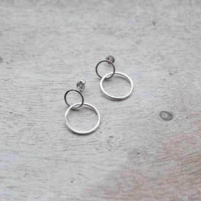 Annie Mundy Vic-23 Silver Double Loop Stud Earrings In Metallic