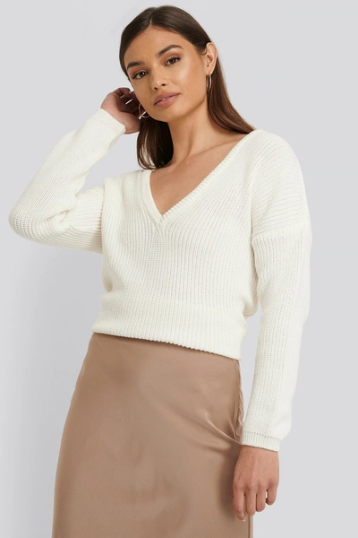 Na-kd Deep Front V-neck Knitted Sweater - White
