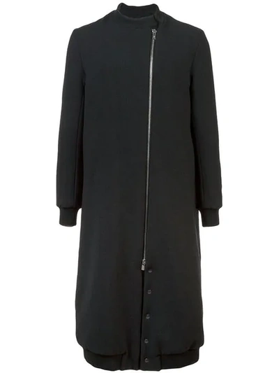 Thamanyah Long Zipped Coat In Black