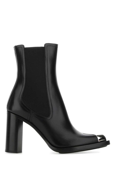 Alexander Mcqueen Boots In Black