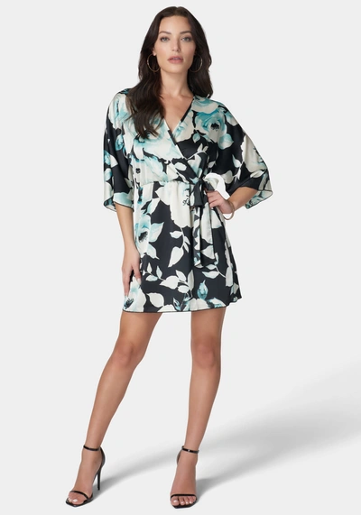 Bebe Printed Satin Kimono In Black,mint