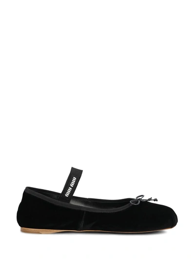 Miu Miu Flat Shoes In Black