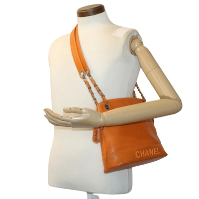 Pre-owned Chanel Leather Shoulder Bag () In Orange