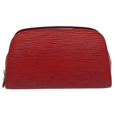 Pre-owned Louis Vuitton Dauphine Leather Clutch Bag () In Red
