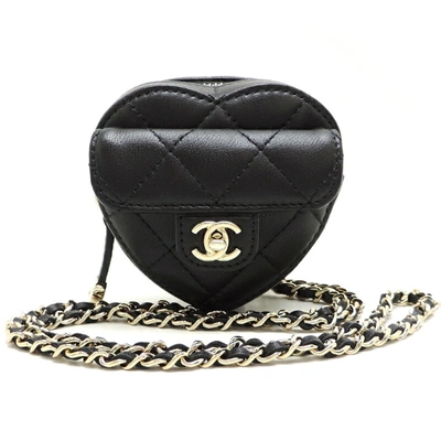 Pre-owned Chanel Leather Clutch Bag () In Black