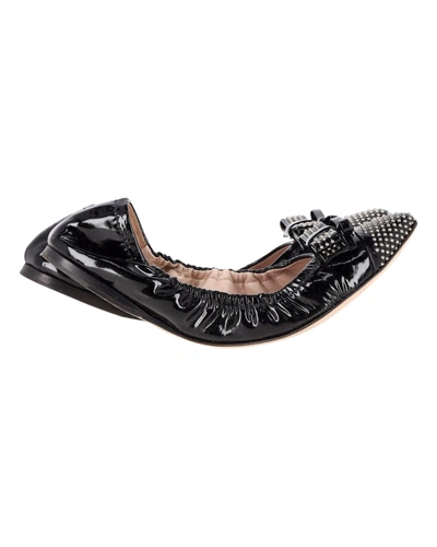 Miu Miu Embellished Bow Scrunch Ballet Flats In Black Patent Leather