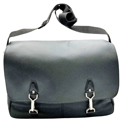 Pre-owned Louis Vuitton Dersou Black Leather Shopper Bag ()