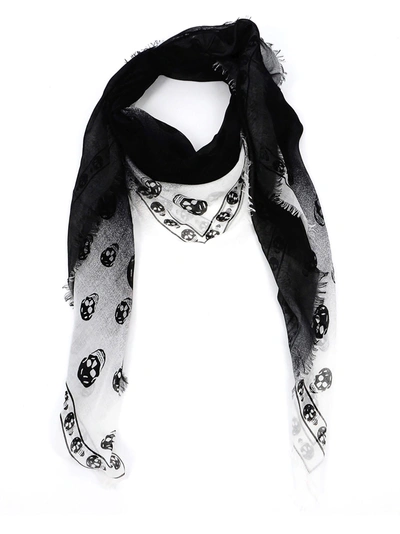 Alexander Mcqueen Scarf In Black And White