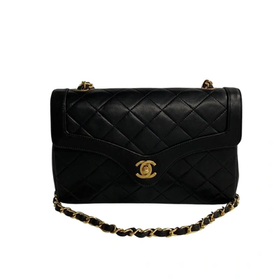 Pre-owned Chanel Matelassé Leather Shopper Bag () In Black
