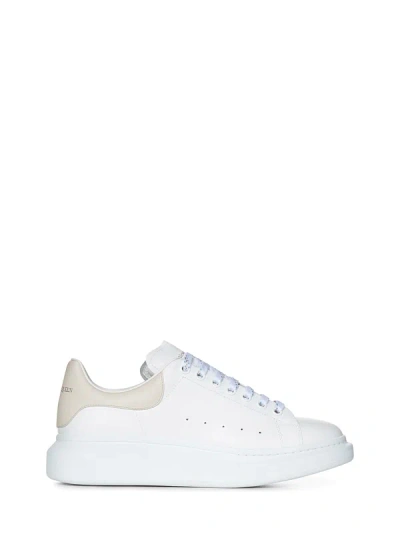 Alexander Mcqueen Sneakers Oversize  In Bianco