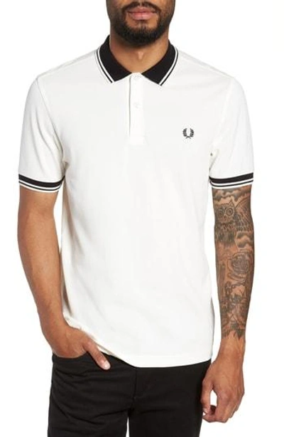 Fred Perry Contrast Collar Polo In Snow White