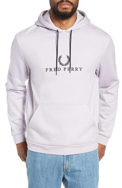 Fred Perry Hooded Embroidered-logo Sweatshirt In Fresh Lilac