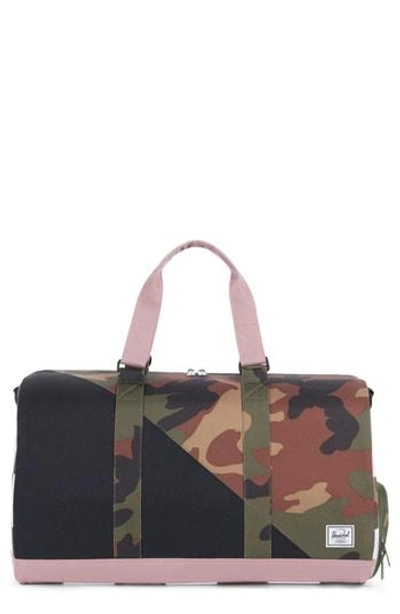 Herschel Supply Co Novel Kaleidoscope Duffel Bag - Black In Woodland/ Ash Rose/ Checker