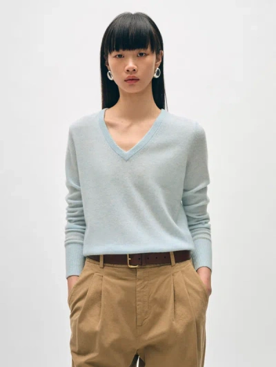 White + Warren Essential Cashmere V Neck Sweater In Tidal Pool Heather