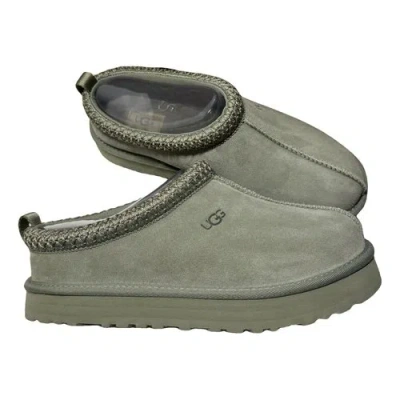 Pre-owned Ugg Mules & Clogs In Green