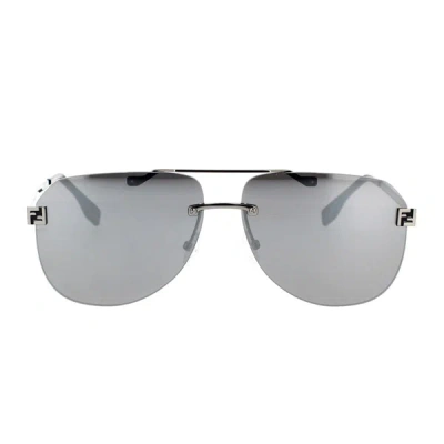 Fendi Sunglasses In Gray