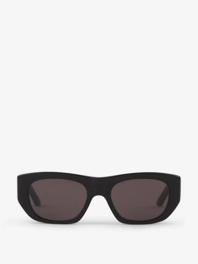 Alexander Mcqueen Rectangular Sunglasses In Negre
