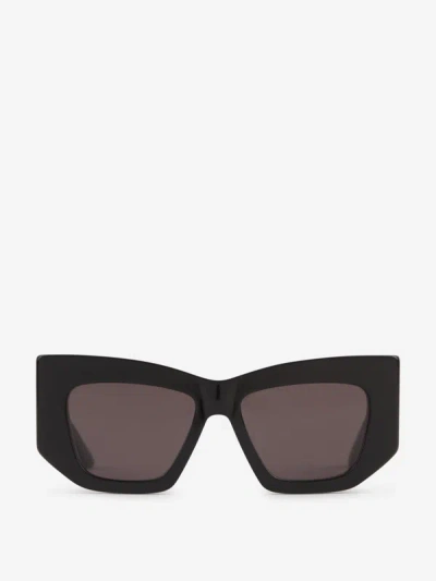 Alexander Mcqueen Rectangular Sunglasses In Negre