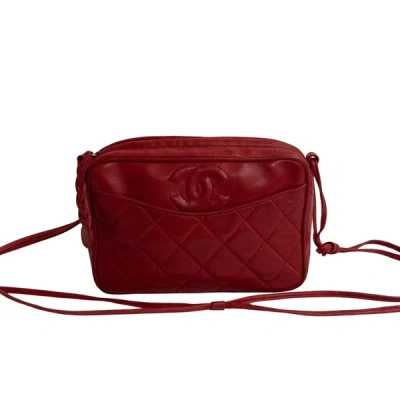 Pre-owned Chanel Camera Leather Shoulder Bag () In Red