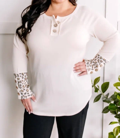 7th Ray Button Front Pointelle Henley With Leopard Print Sleeves In Cream In White