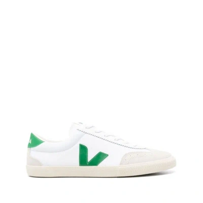 Veja Trainers In Neutrals/green