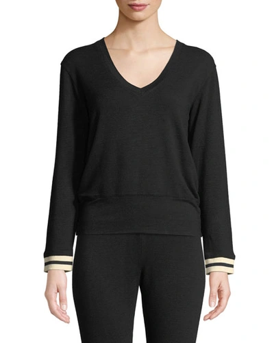 Monrow V-neck Long-sleeve Pullover Sweater In Black