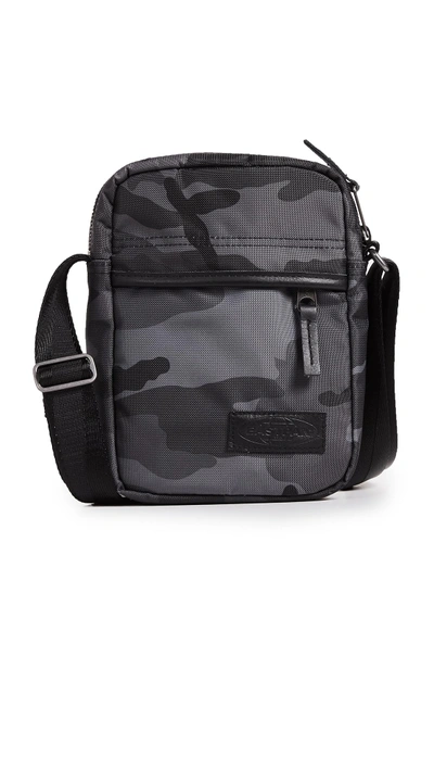 Eastpak The One Shoulder Bag In Constructed Camo