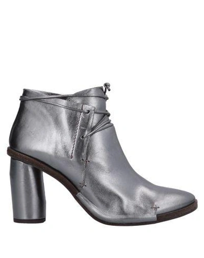 Del Carlo Ankle Boots In Grey